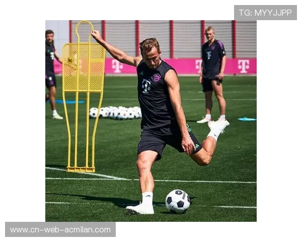 凯恩背身转身射门气质十足，尽显顶级锋线杀手魅力