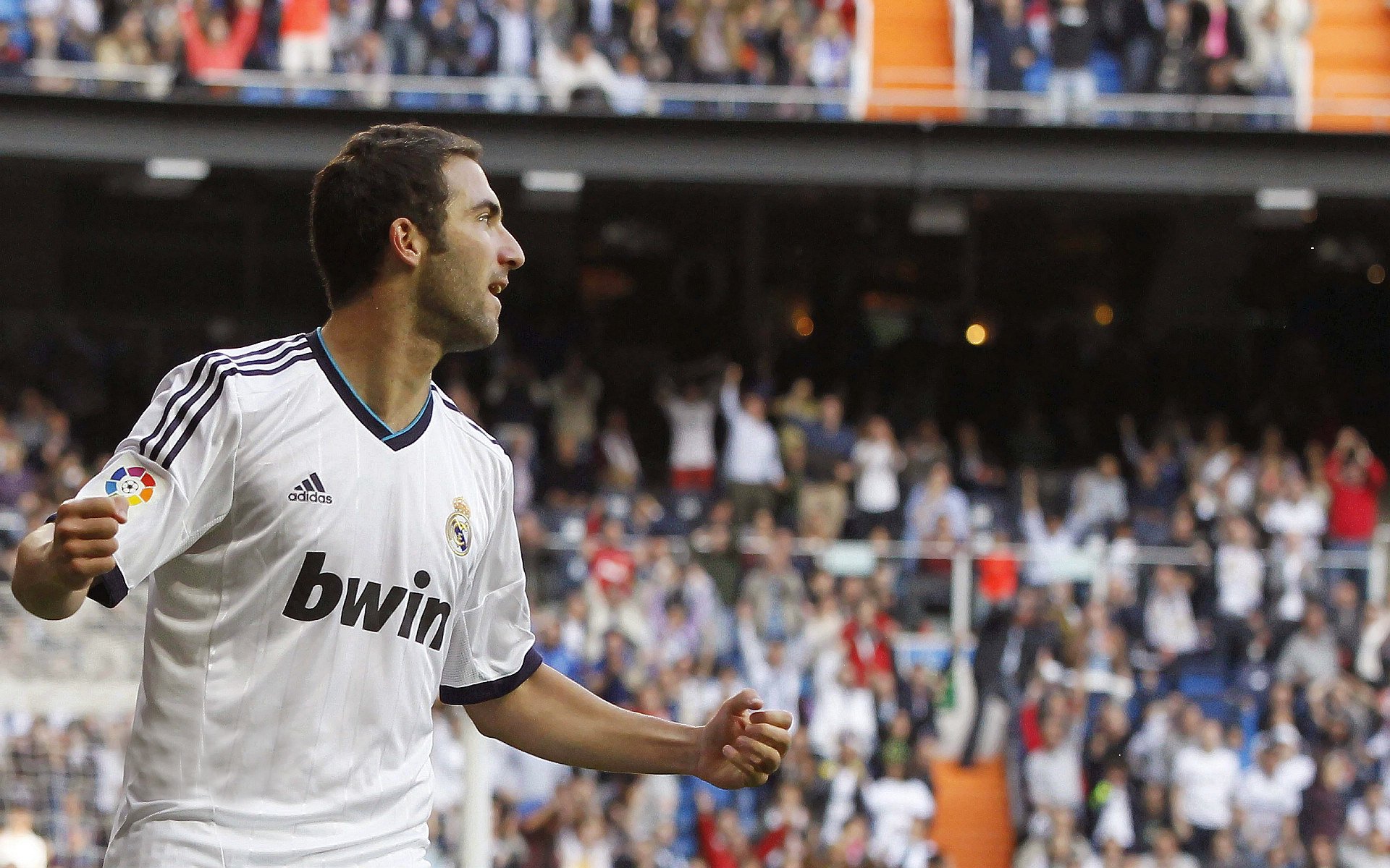 德转最新数据看五大联赛球队身价排行，2020-2021德甲球队身价